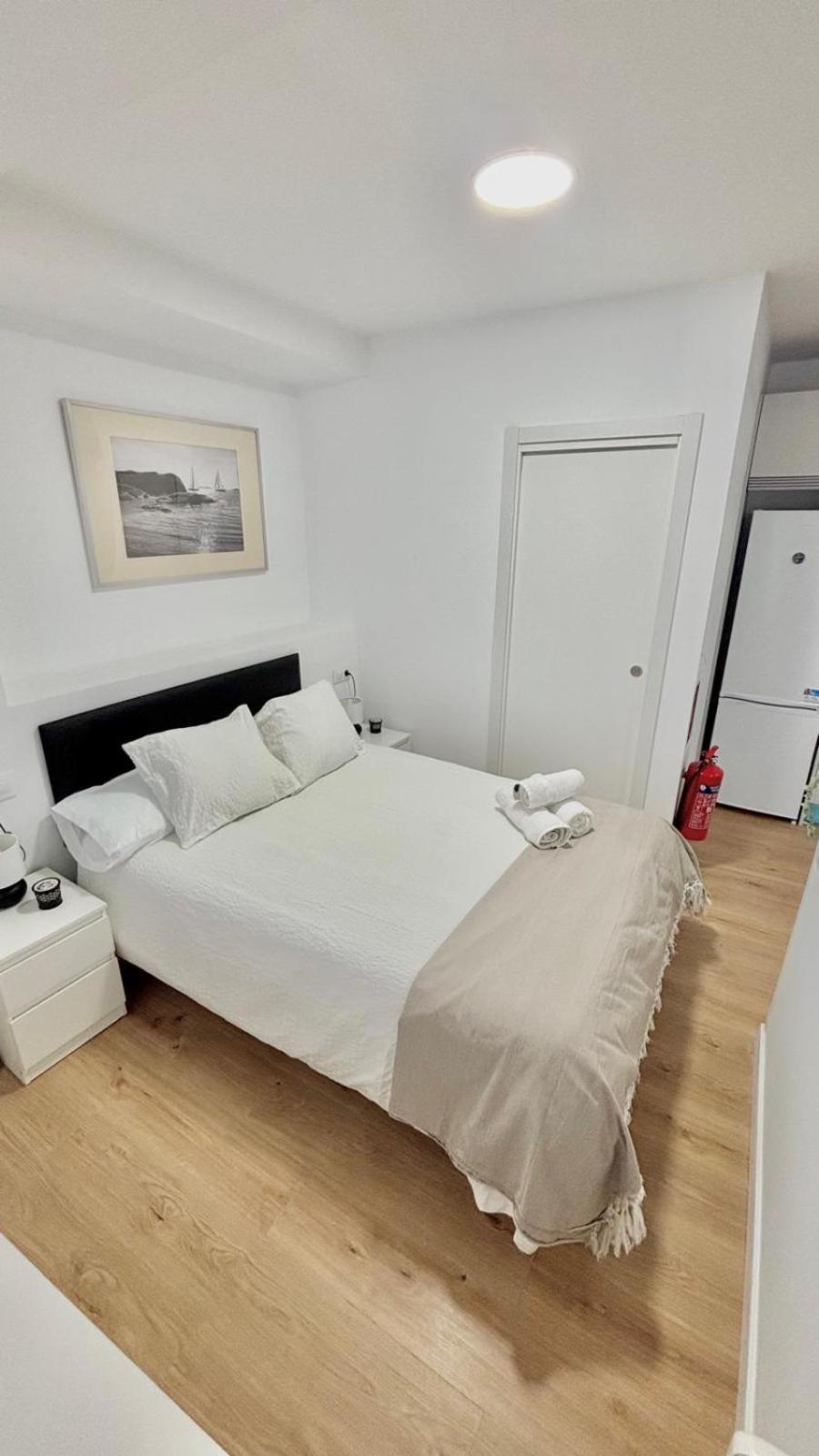 Ferienwohnung Lofts 4Towers - La Paz Madrid Zimmer foto